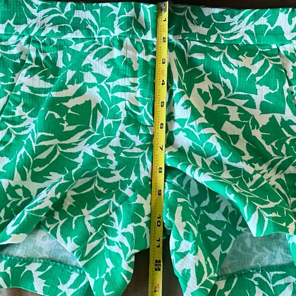 J. Crew Printed 5" basketweave short - Picture 11 of 11